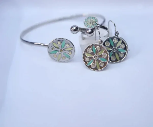 Silver Floral Charm Jewellery